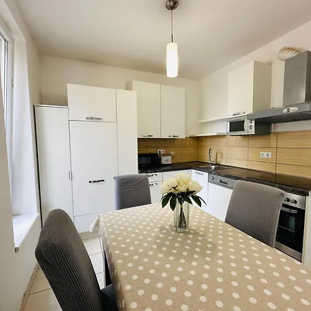 Kamar Apartamento