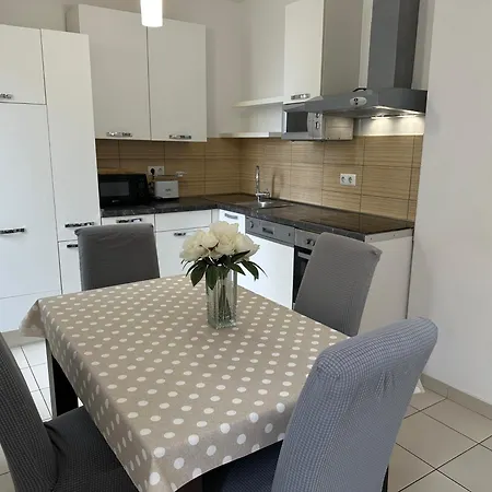 Kamar Apartman *